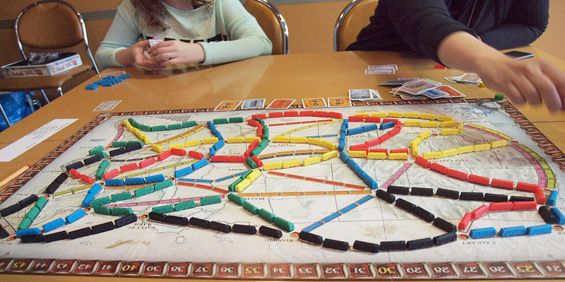 Board game dễ chơi